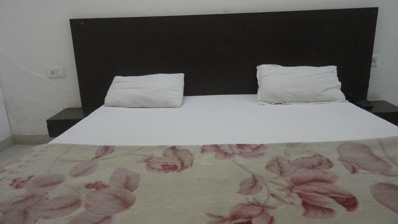 Hotel Satyartha Kathgodam Exterior photo