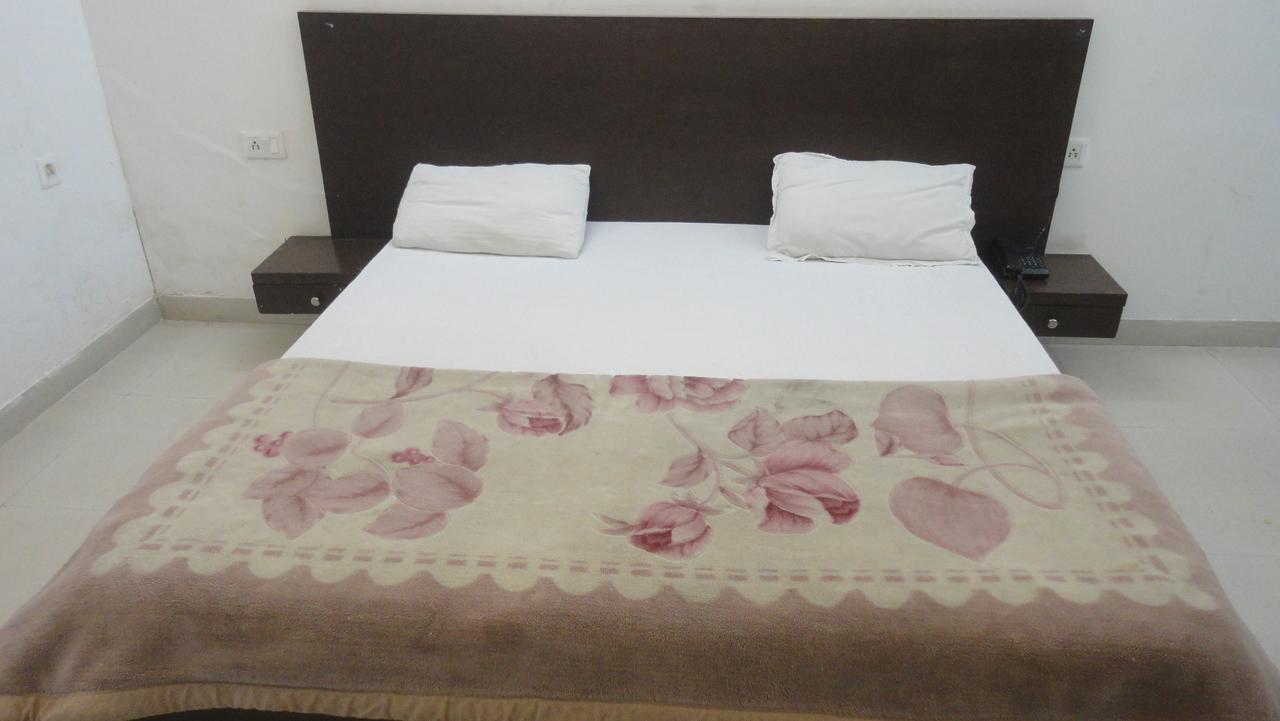 Hotel Satyartha Kathgodam Exterior photo