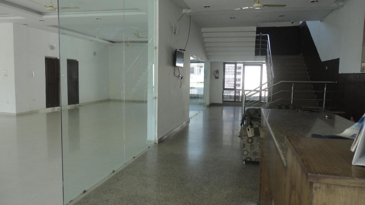 Hotel Satyartha Kathgodam Exterior photo